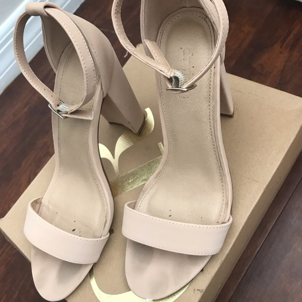 Charlotte Russe Nude Heels - Picture 2 of 6